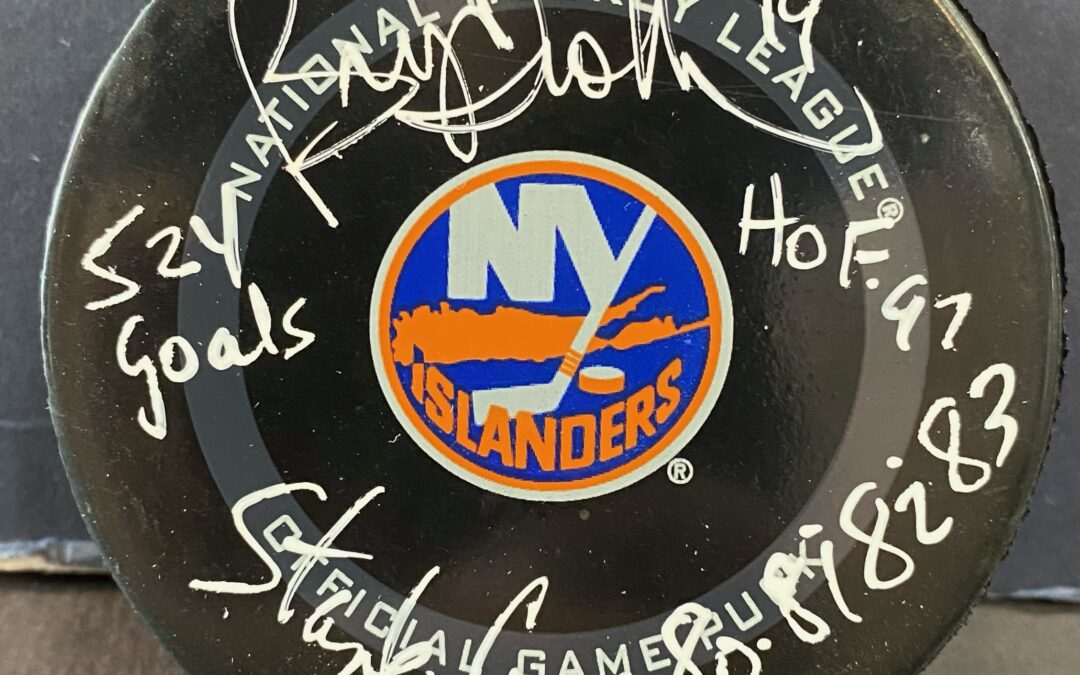 Bryan Trottier Signed New York Islanders Official Game Puck INS Goals HOF Stanley Cups