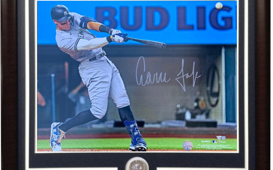 Aaron Judge Signed 16×20 Framed Yankees coin autograph Fanatics COA 62nd Home Run