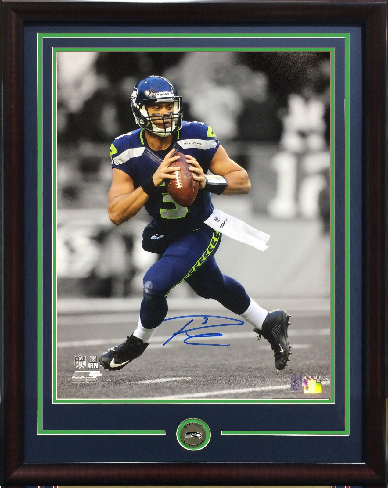 Russell Wilson signed 16×20 photo framed Seahawks coin mint autograph holo COA