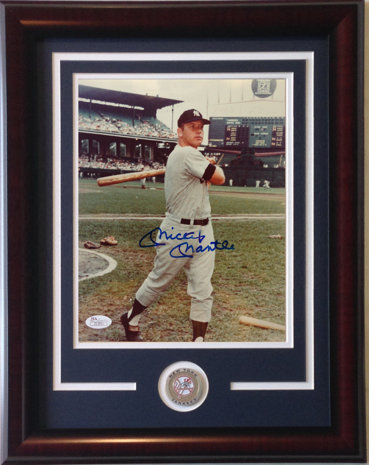 Mickey Mantle Signed 8×10 photo framed Yankees coin MINT AUTO HOF JSA LOA