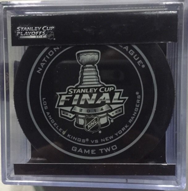 Official Game 2 Puck Los Angeles Kings New York Rangers 2014 Stanley Cup Finals