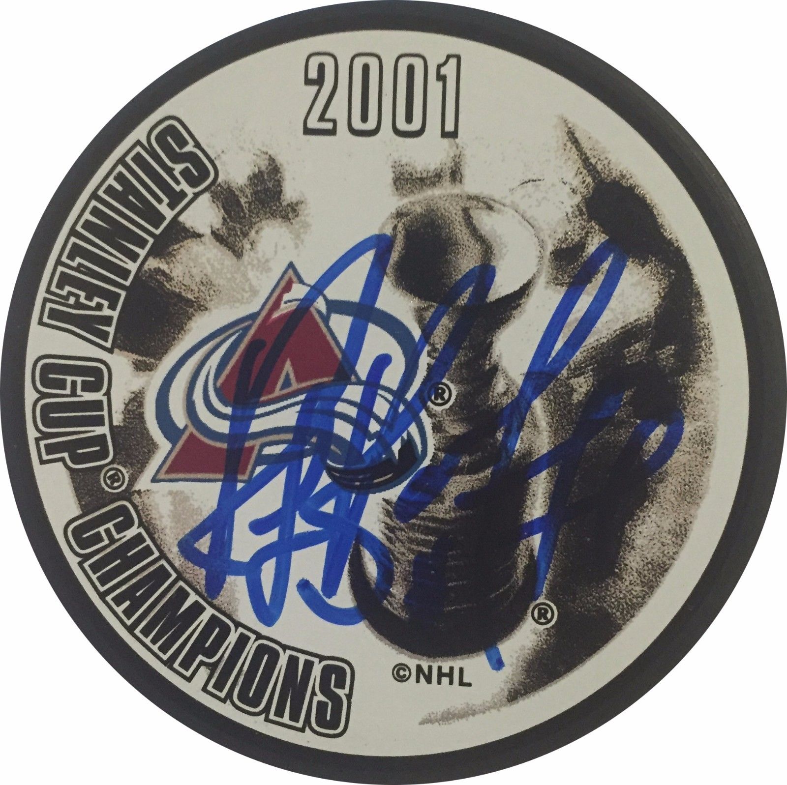 Ray Bourque Signed 2001 Stanley Cup Puck Avalanche HOF auto Mounted Memories COA