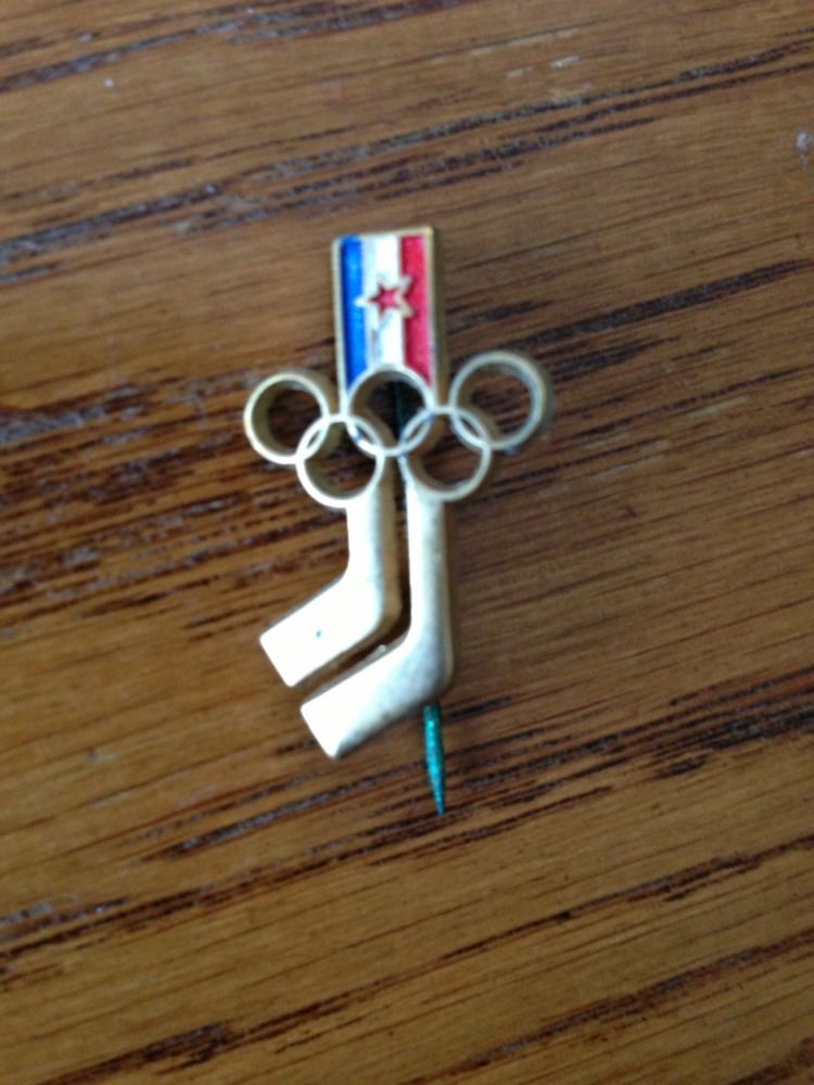 1976  Olympic Hockey Vintage Original Pin Very Rare