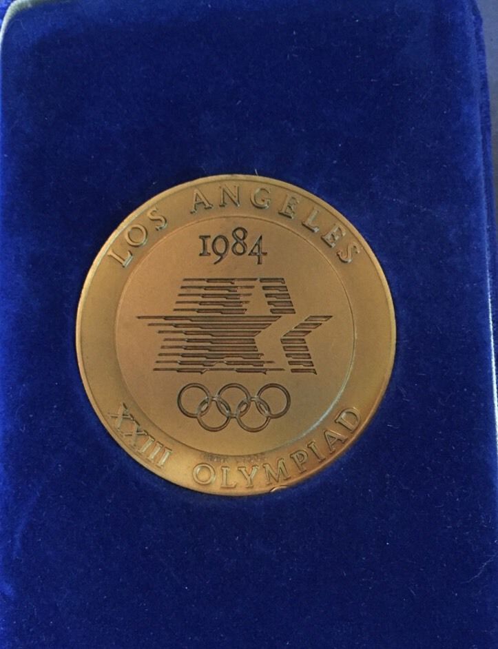 1984 Olympics Olympic Olympiad Press Medallion Coin Case Los Angeles Mint