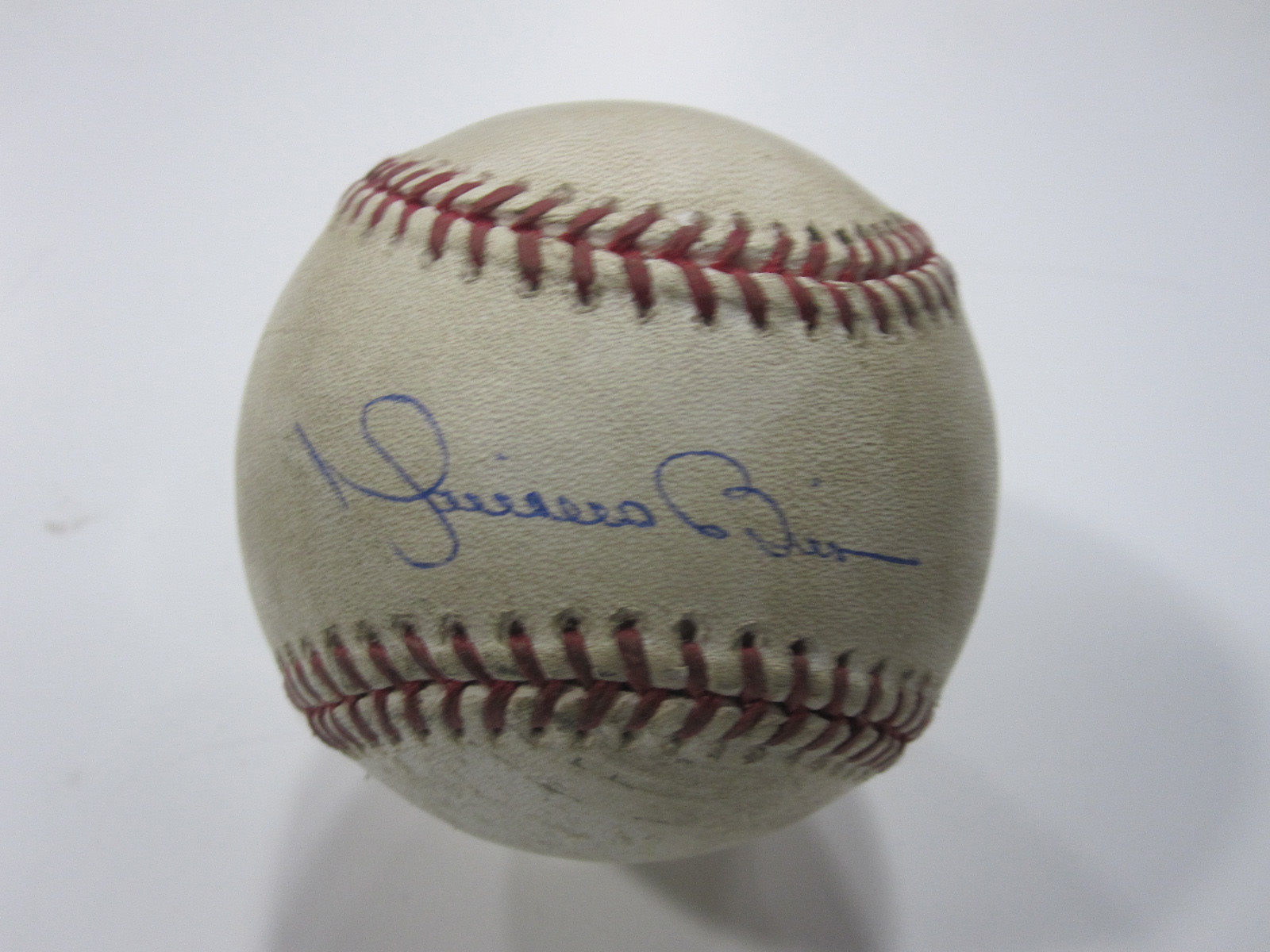 Mariano Rivera Signed Game Used Baseball Steiner MLB Holo Beautiful Auto Yankees