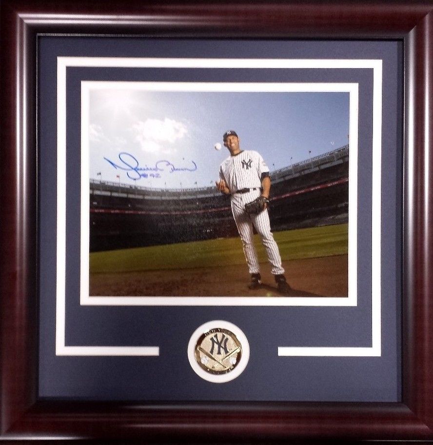 Mariano Rivera yankees  SIGNED Framed 8×10 Photo w/coin Insc #42 auto cbm coa