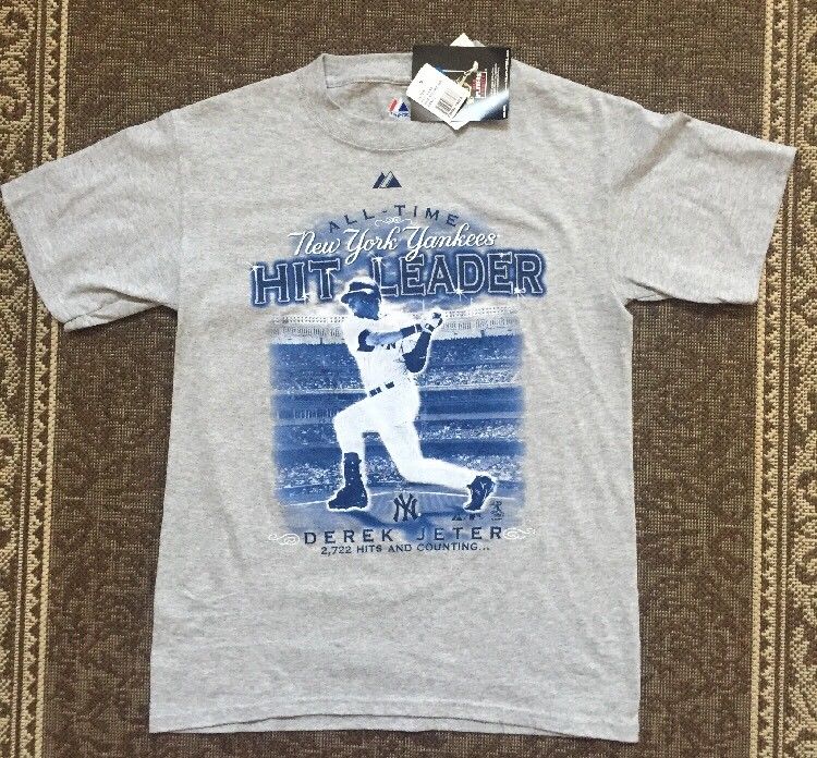 Majestic Derek Jeter NY Yankees All Time Hit Leader T-Shirt New W/Tags Men Small