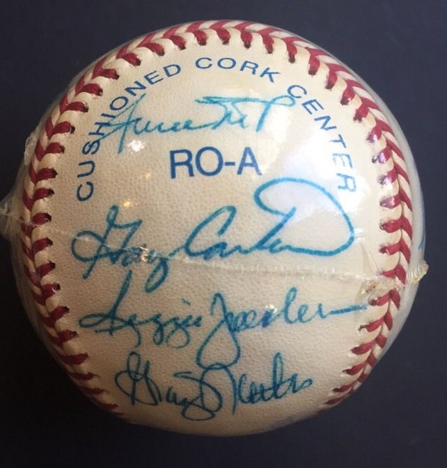 Ny Legends Signed Baseball Derek Jeter Tom Seaver Willie Mays Berra Steiner /83